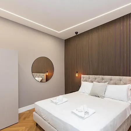 Luxury Coronari דירה *