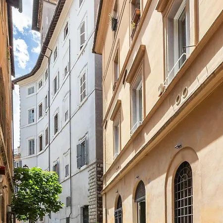 Luxury Coronari Apartment Rom